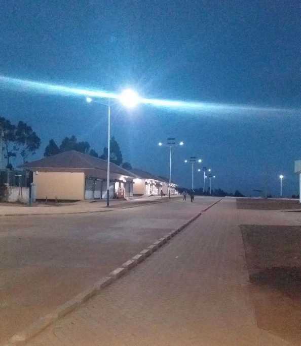 润州区非洲科特迪瓦太阳能路灯工程